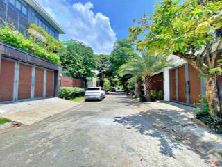 Chính chủ  bán lô đất ngay vạn phúc, dt 275m2 ngang 13.8m, đường 10m, khu văn phòng chính phủ