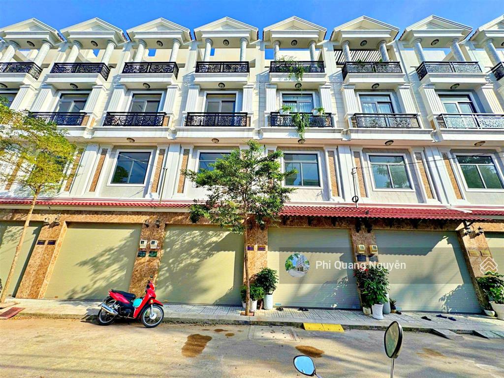 Chính chủ  bán nhà mới 4 tầng  gần sông sài gòn  đường thông ô tô  sát vạn phúc city