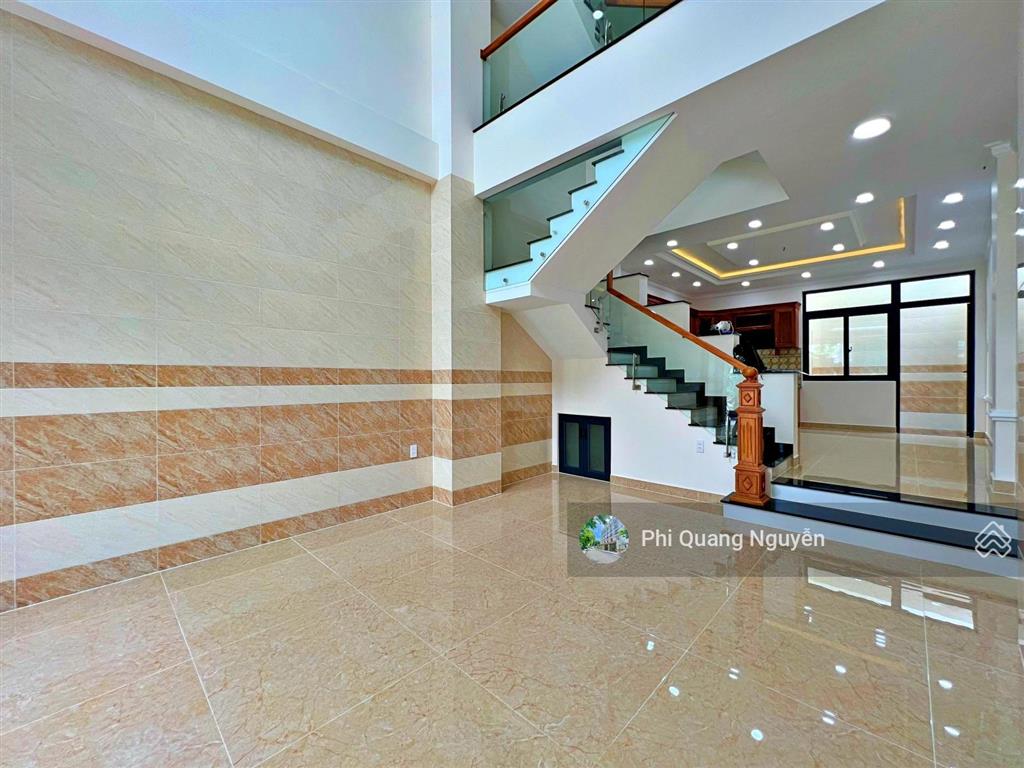 Chính chủ  bán nhà mới 4 tầng  gần sông sài gòn  đường thông ô tô  sát vạn phúc city