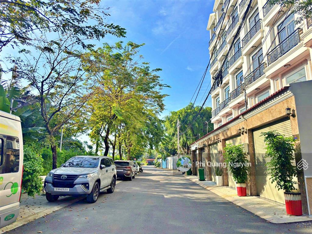 Chính chủ  bán nhà mới 4 tầng  gần sông sài gòn  đường thông ô tô  sát vạn phúc city