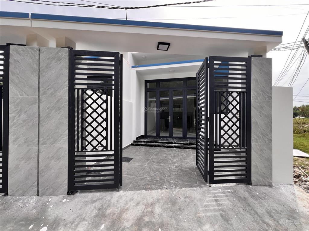 Bán nhà mới xây 88m2 nội thất đầy đủ gần kcn giang điền giá 1,450 tỷ