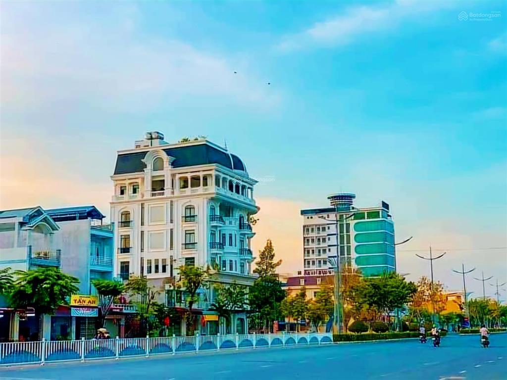 Bán 2 nền góc liền kề, đường nguyễn tất thành, phường hồng ngự, tỉnh ông tháp