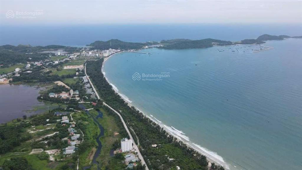 Chính chủ cần bán lô đất 204.8m2 gần bãi tắm tình yêu cô tô  sđt 0869 366 ***