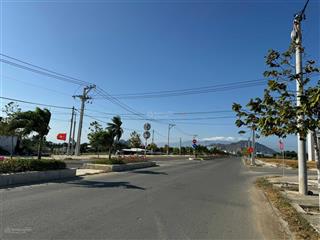 Bán lô thổ cư 100m2, đường phan bội châu, khu công an, đối diện công viên trung tâm thành phố