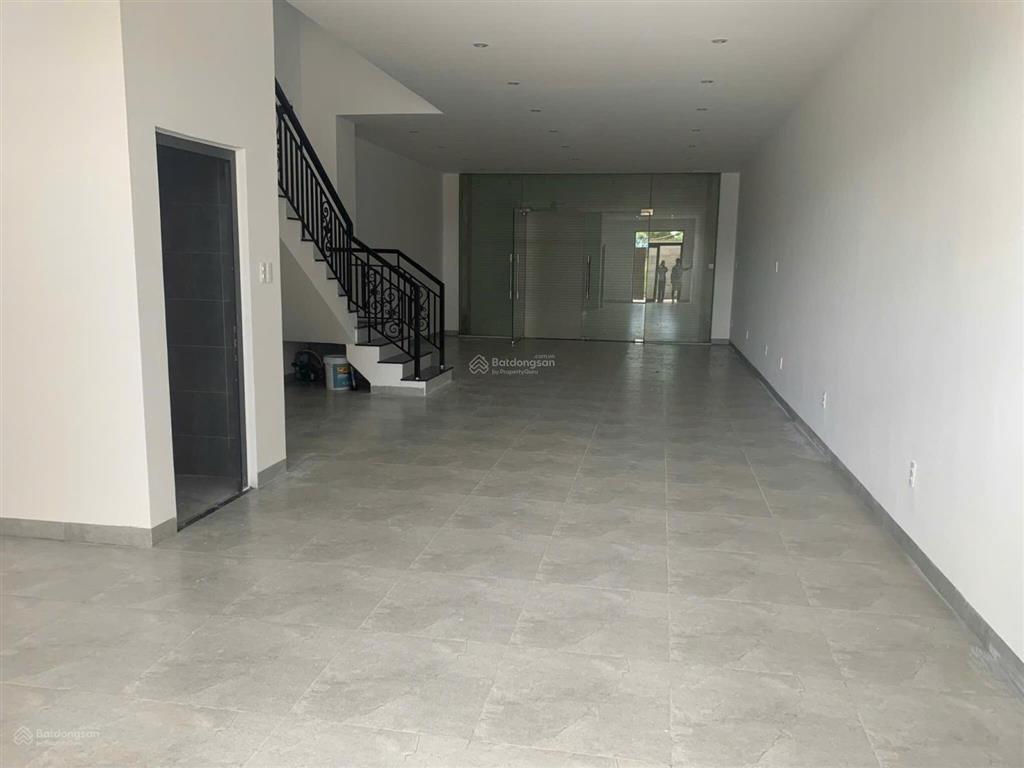 Cần bán nhà 3 tầng, hai mặt tiền đường đường dương lâm 144m2, trung tâm đà nẵng  sổ đỏ lâu dài