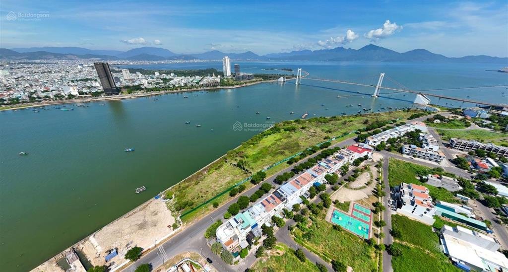 Tầm view sông hàn vĩnh viễn, bán căn hộ 2pn 71,7m2 tầng 28 peninsula đà nẵng, trung tâm đà nẵng