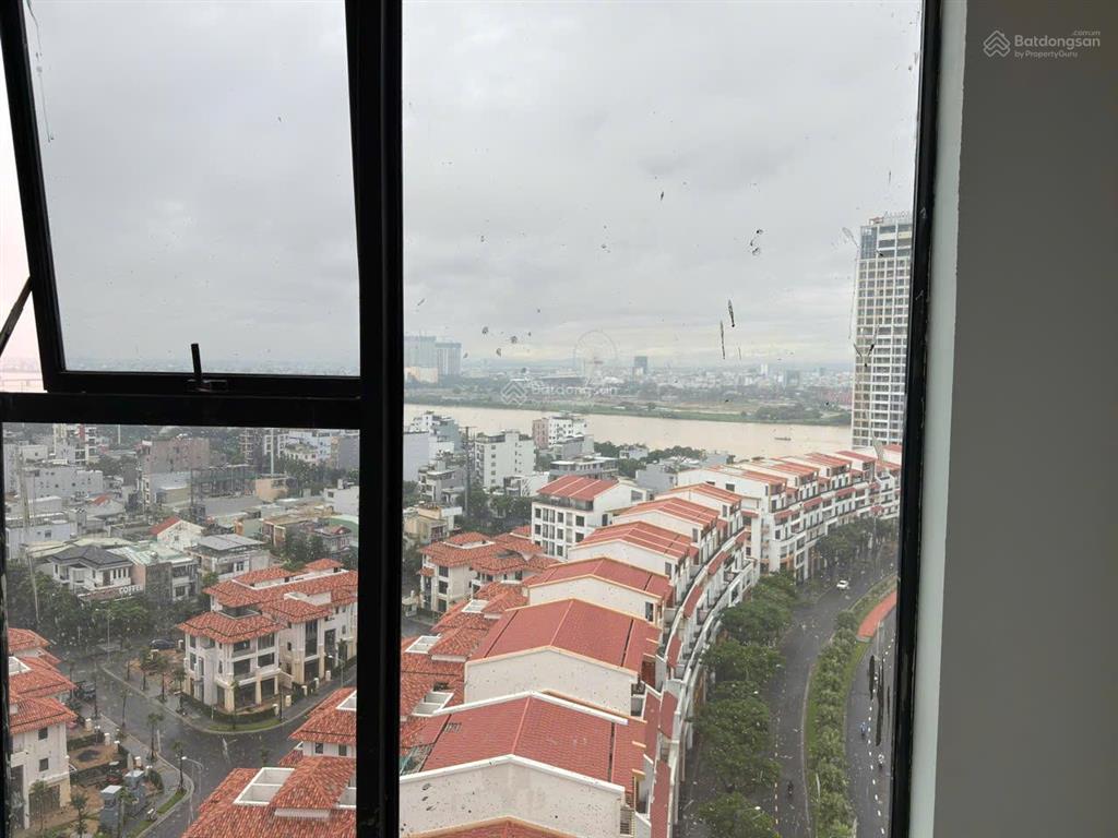 Siêu phẩm, cần bán căn hộ 2pn 69m2 sun cosmo p1, view sông hàn, trung tâm đà nẵng