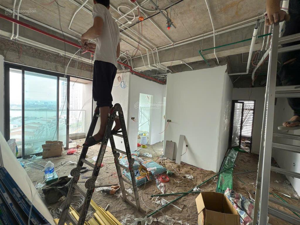 Siêu phẩm, cần bán căn hộ 2pn 69m2 sun cosmo p1, view sông hàn, trung tâm đà nẵng