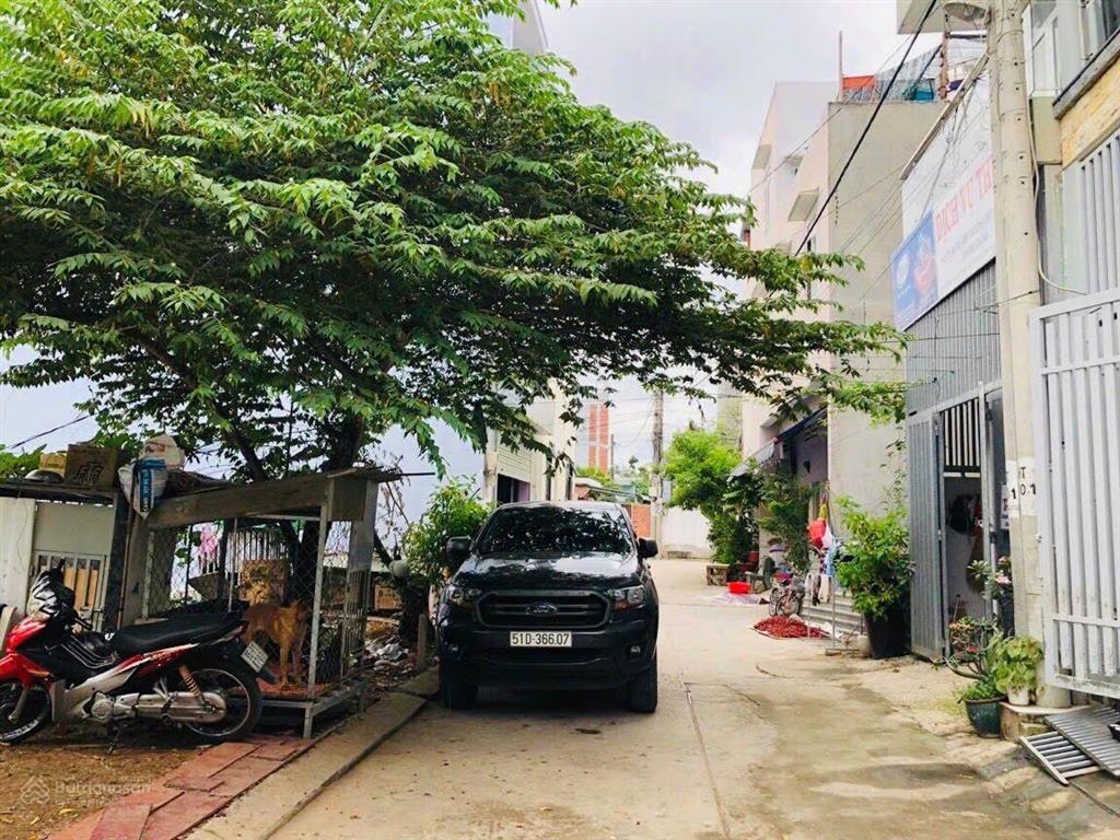 Lô đất đường 100a, tân phú, q9 cũ
