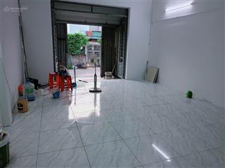 Nhà cho thuê 300/18 bùi văn ngữ , phường hiệp thành quận 12,
