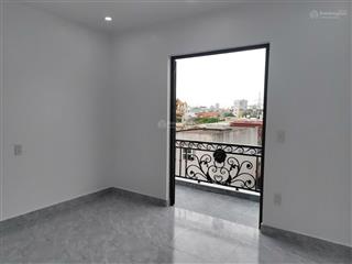 Nhà 60m2 xây độc lập, sân cổng riêng, ô tô đậu cổng, ngõ thông, đi bộ ra aeon mall
