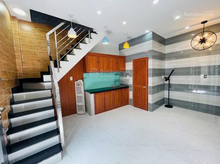 Bán nhà mặt tiền đường vườn lài, phường phú thọ hòa quận tân phú 3,5m x 16,5m. đúc 1 trệt 2 lầu st