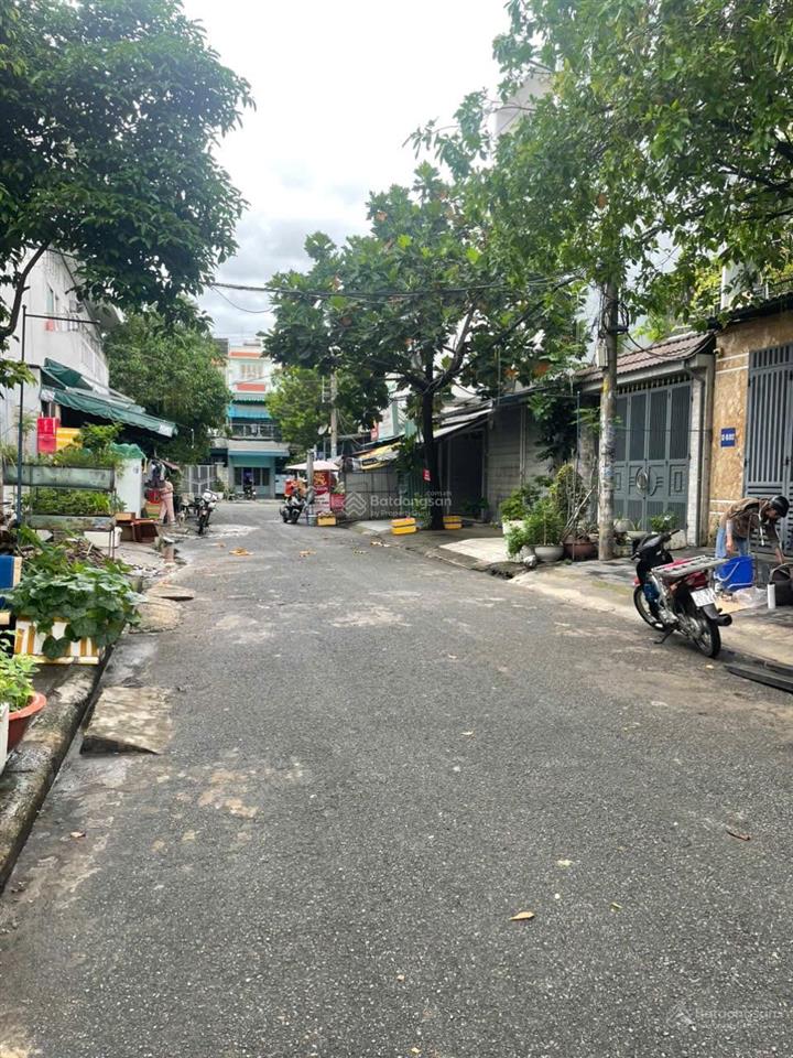 Bán nhà mặt phố d12, tây thạnh, tân phú, hcm, giá siêu hời 11 tỷ.4,8 x 22,5m đúc 1 trệt 1,5 lầu