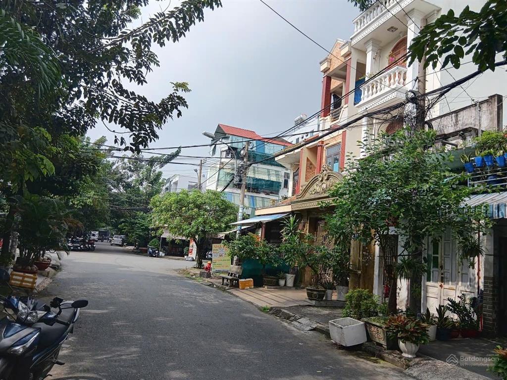 Bán nhà mặt đường d12 phường tây thạnh,quận tân phú, giá 11,2 tỷ 100m2, ( 4m x 25m) 1 trệt 2 lầu st