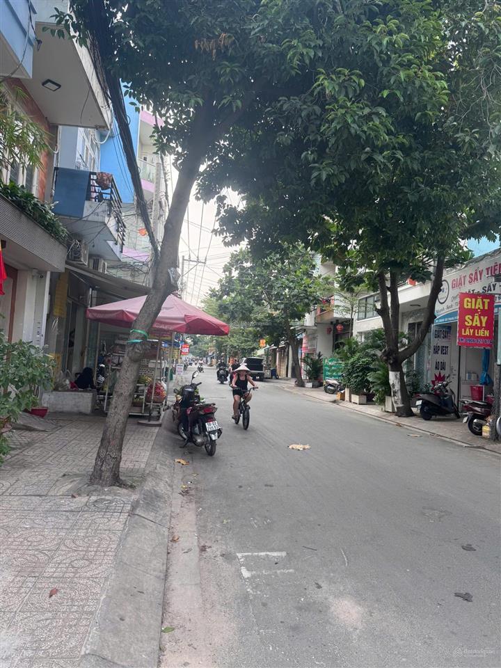 Bán gấp nhà mặt tiền đường t8, tây thạnh , quận tân phú. 9,8 tỷ, 100m2, (4m x 25m)5pn, 5wc nhà trọ