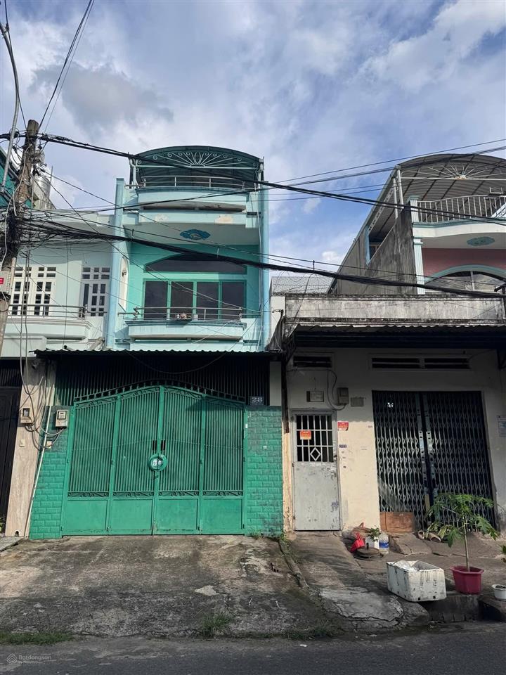 Bán gấp nhà mặt tiền đường t8, tây thạnh , quận tân phú. 9,8 tỷ, 100m2, (4m x 25m)5pn, 5wc nhà trọ