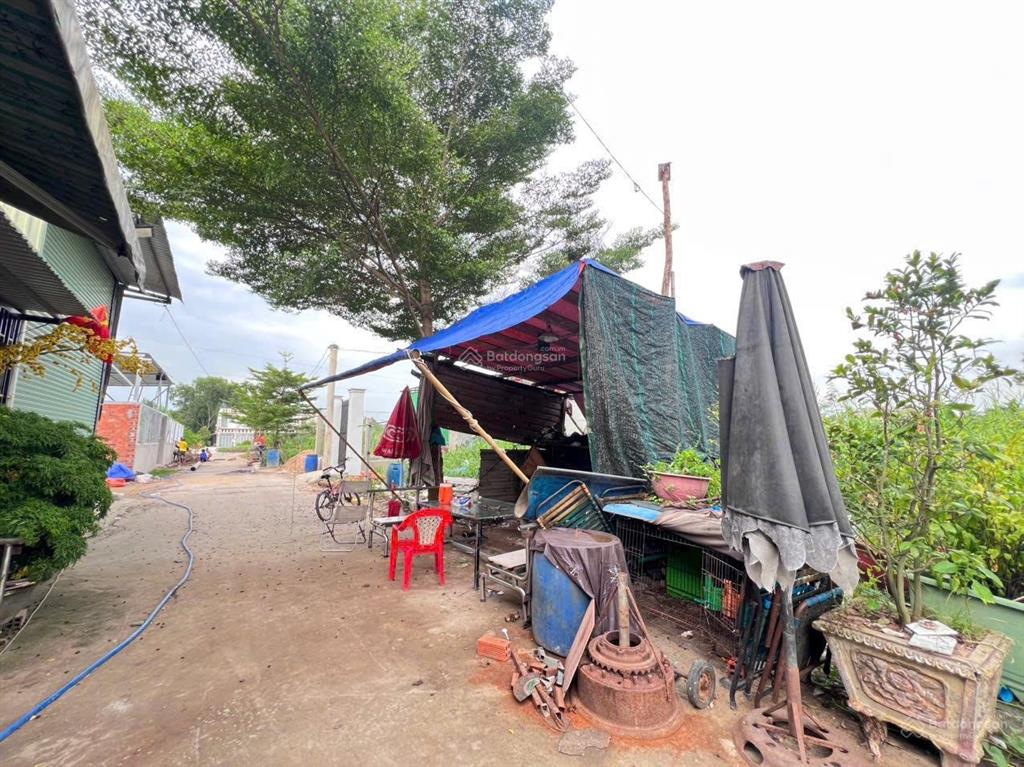 Chủ bán đất 1/ đt824 ấp 2 hữu thạnh, đối diện e.city tân đức