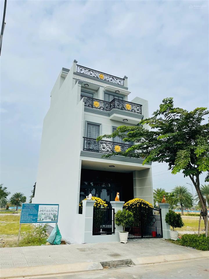 Đất nền king hill đối diện eco retreat 220ha long an giá 2,1 tỷ, ck 11% sổ sẵn xây dựng ngay