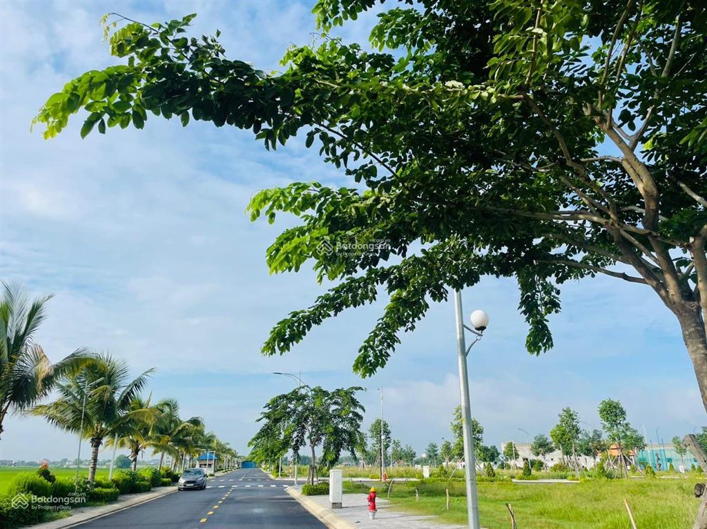 Đất nền king hill đối diện eco retreat 220ha long an giá 2,1 tỷ, ck 11% sổ sẵn xây dựng ngay
