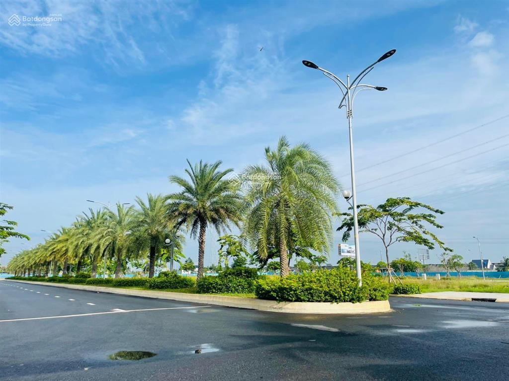 Đất nền king hill đối diện eco retreat 220ha long an giá 2,1 tỷ, ck 11% sổ sẵn xây dựng ngay