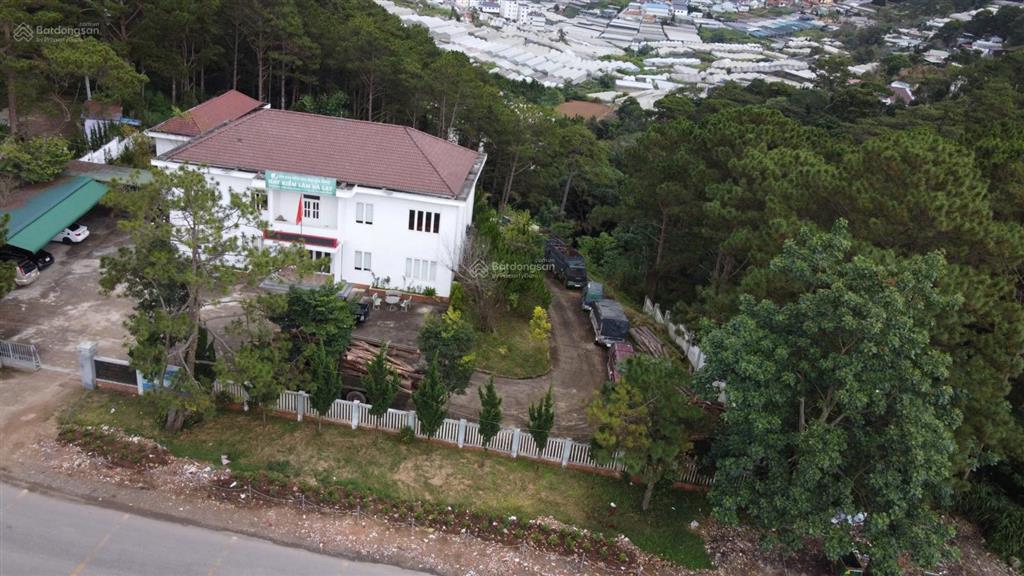 Bán lô đất 2 mặt tiền view rừng thông đường hùng vương, tp.đà lạt