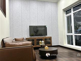 Gia đình cần cho thuê biệt thự phú mỹ hưng, quận nhà mới 100%, chính chủ