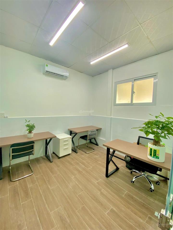 Văn phòng full nội thất mới 100% tại quận bình thạnh với nhiều ưu đãi khi  trực tiếp ms. nhung