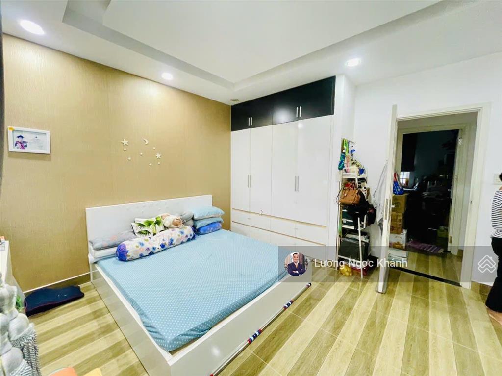 Cần tiền cho con du học, chủ nhà cần bán lại căn nhà phố đã hoàn thiện tại mega village giá 9.95 tỷ