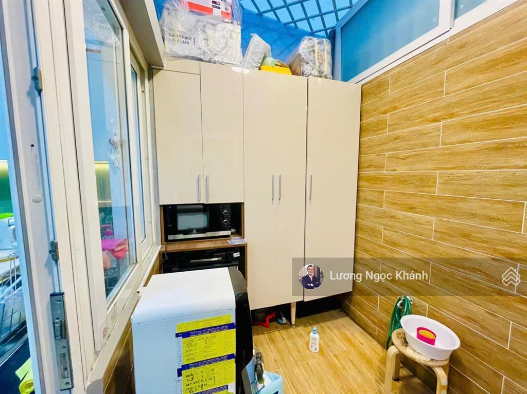 Cần tiền cho con du học, chủ nhà cần bán lại căn nhà phố đã hoàn thiện tại mega village giá 9.95 tỷ