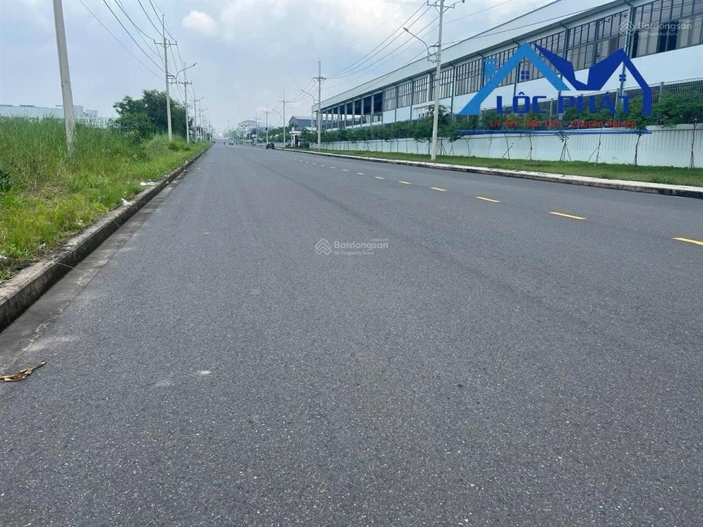 Cần bán xưởng 5000m2 giá chỉ 34,7 tỉ