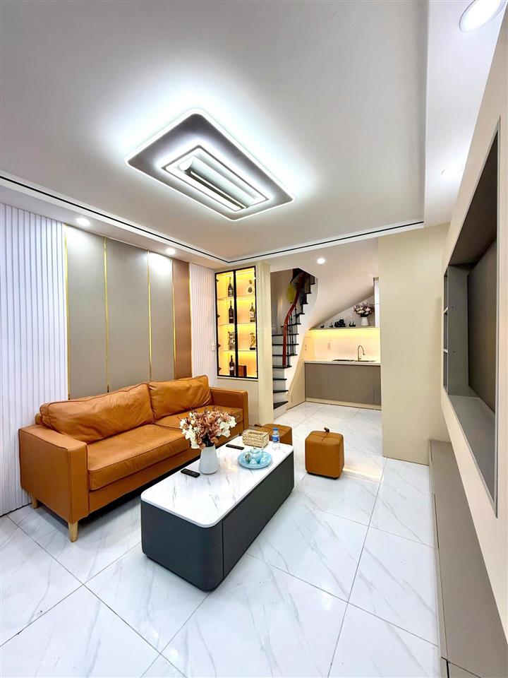 Sổ đỏ tên tôi cần bán nhà phố trung phụng xã đàn 29m2 4t 60m ra phố sđcc giá nhỉnh 5 tỷ