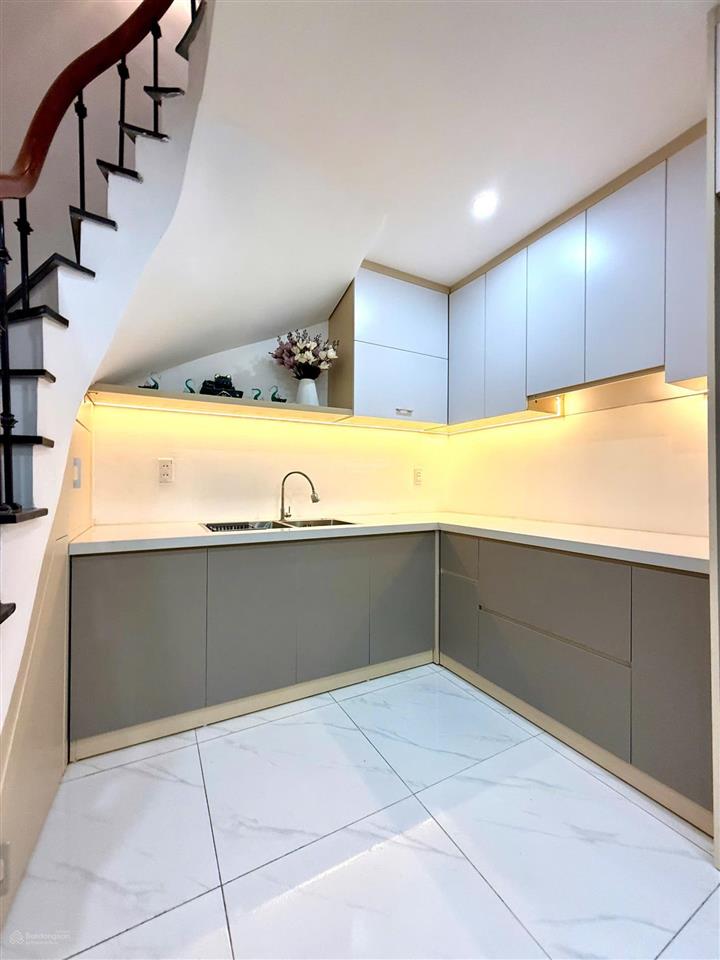 Sổ đỏ tên tôi cần bán nhà phố trung phụng xã đàn 29m2 4t 60m ra phố sđcc giá nhỉnh 5 tỷ