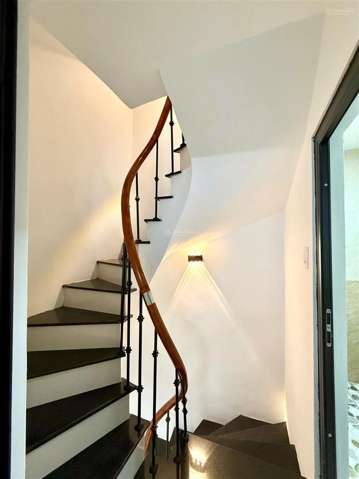 Sổ đỏ tên tôi cần bán nhà phố trung phụng xã đàn 29m2 4t 60m ra phố sđcc giá nhỉnh 5 tỷ