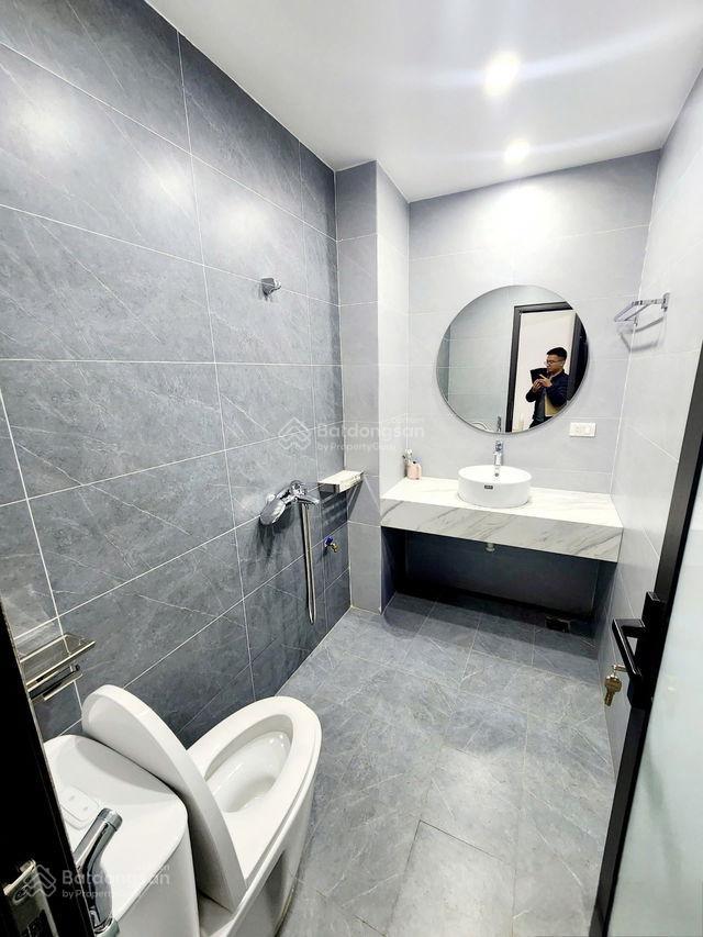 Tôi cần bán nhà phố hào nam  tôn đức thắng xã đàn 29m2 5t 10m ra ô tô sđcc giá 5.18 tỷ