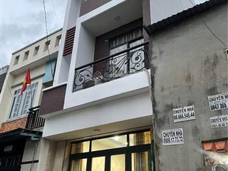 Chính chủ gửi. nhà 48m² nguyễn biểu, q5 đối diện dh sài gòn. xây 1 trệt 2 lầu,hẻm 5m. giá 2 tỷ 480.
