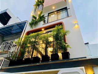 Trump lên thuế cần vốn. bán nhà 52m2 trần hưng đạo, q1 xây 1 trệt 3 lầu  giá 3,8 tỷ. hẻm 5m shr