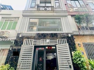 Hơn 6 tỷ. nhà 49m2 nguyễn trãi, khu đáng sống q1. có thể làm 4 phòng cho thuê. xây 5 tầng, sổ riêng
