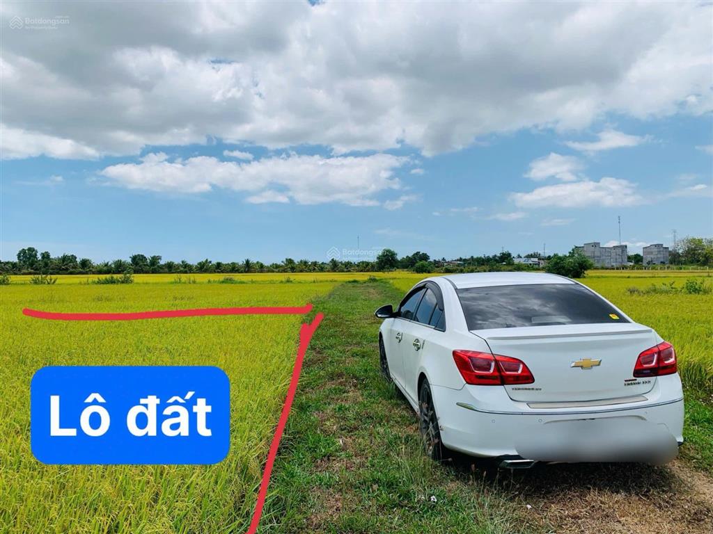Cần bán gấp lô góc, ven phan thiết 1000m2 chính chủ, chỉ 300 triệu bao đẹp