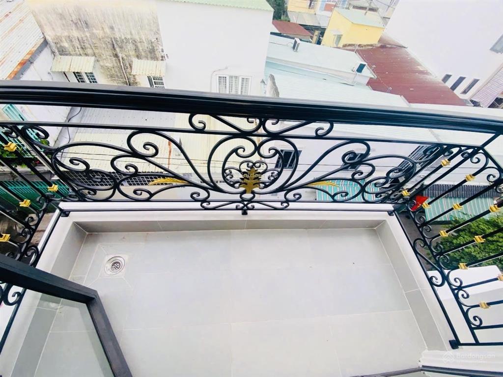 Dãy nhà phố 26 căn mới xây đường 40, kdc đồng bộ hiệp bình