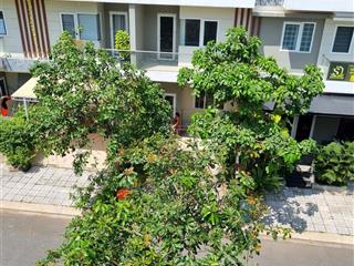 Bán nhà phố kdc rio vista  thủ đức