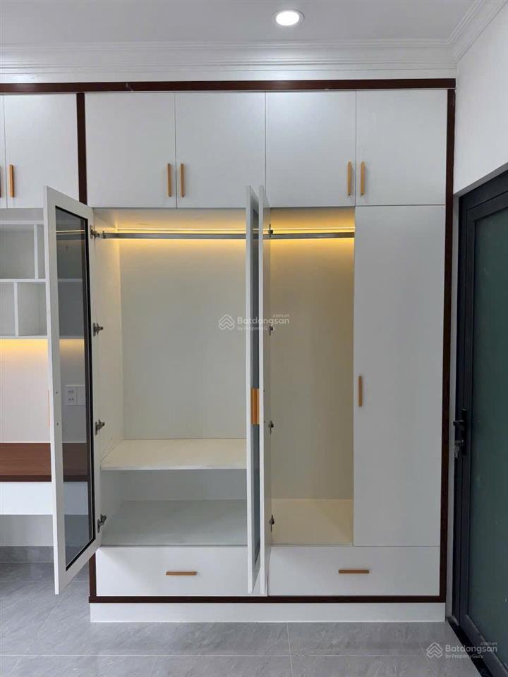 Nhà phố 4 tầng mới xây kdc đồng bộ hiệp bình