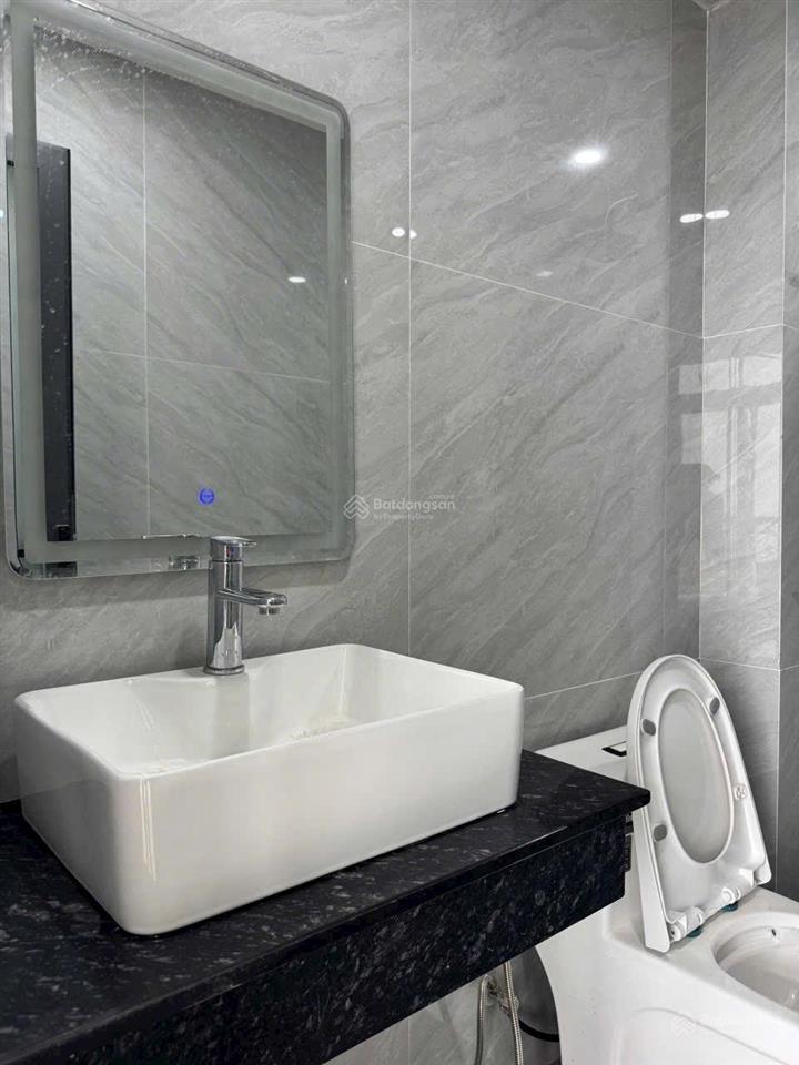Nhà phố 4 tầng mới xây kdc đồng bộ hiệp bình