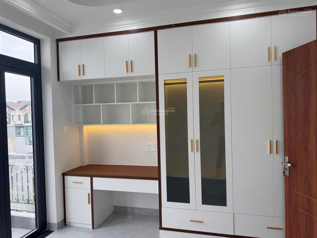 Nhà phố 4 tầng mới xây kdc đồng bộ hiệp bình