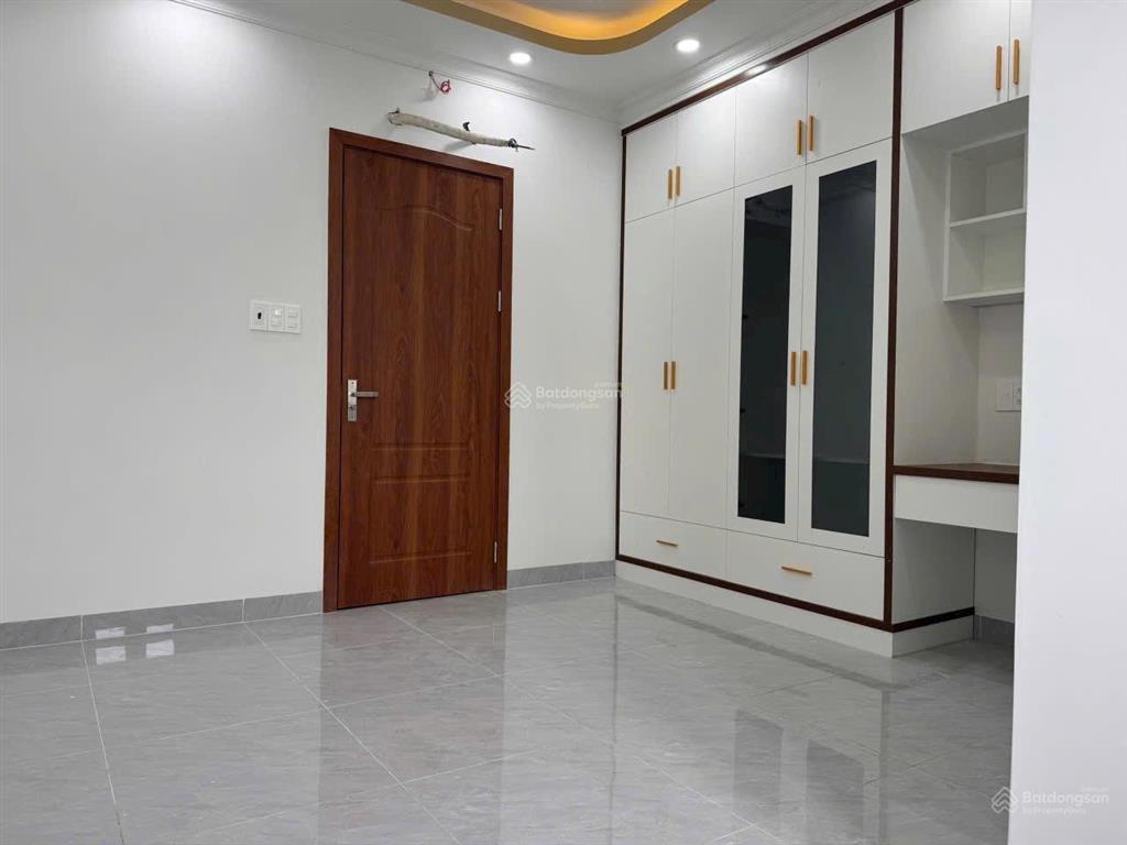 Nhà phố 4 tầng mới xây kdc đồng bộ hiệp bình