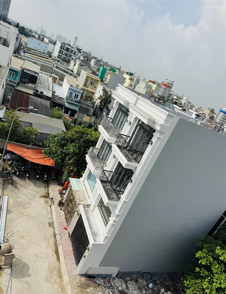 Chủ cần bán nhà đẹp đường 40, chợ hiệp bình, tặng nội thất sang trọng