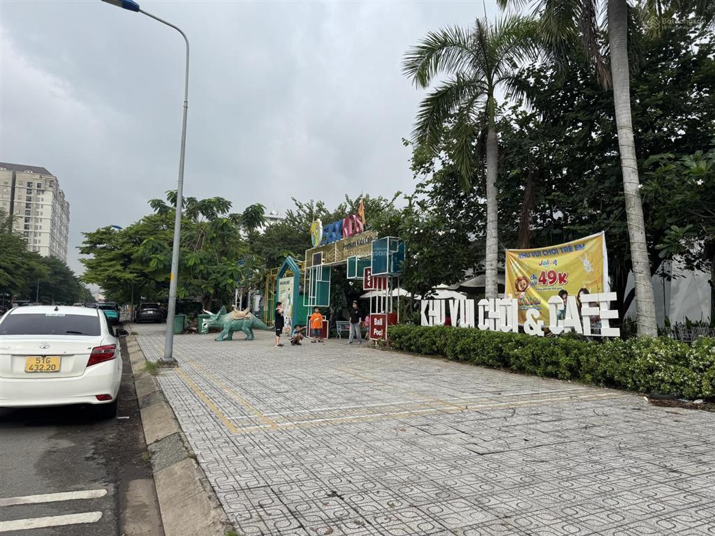 Bán đất đường 30m kdc gia hòa quận 9