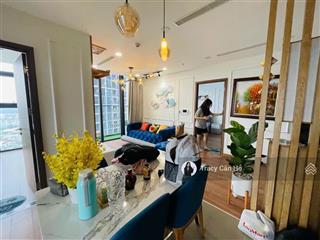 Khách muốn mua căn 3pn giá 2 pn thì xem tin ạ. giá 5 tỷ 6 cho 3pn ~81m2 rẻ như căn 66m2 2pn toà hr2