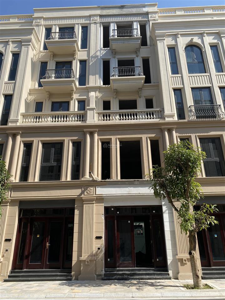 Bán liền kề 80m2 vin cổ loa, gần hồ 32 ha, cạnh công viên nội khu, gần 2 tòa chung cư cao cấp nhất