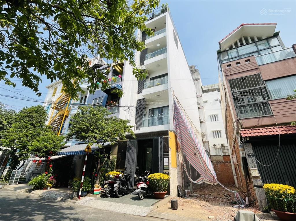 Bán nhà đường tân sơn nhì, tân phú (5,2x22m vuông) nhà 3 tầng, đường 8m, khu dân trí cao, 15.2 tỷ