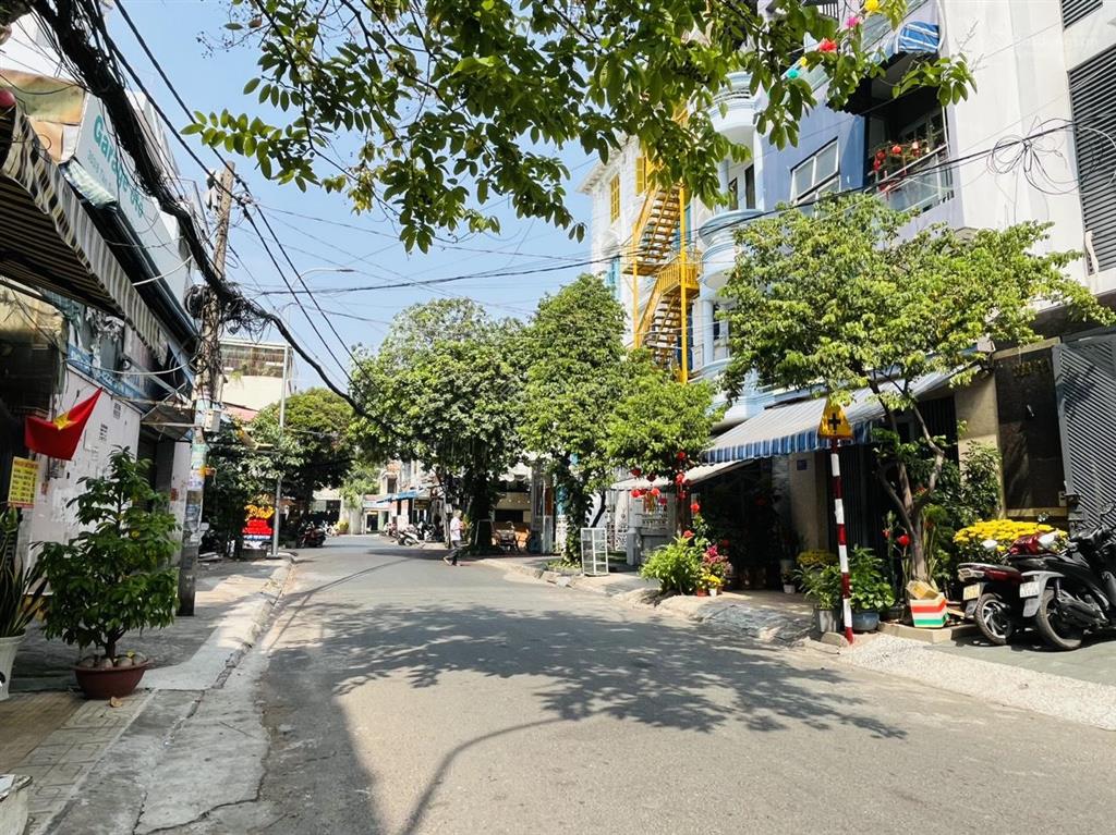 Bán nhà đường tân sơn nhì, tân phú (5,2x22m vuông) nhà 3 tầng, đường 8m, khu dân trí cao, 15.2 tỷ